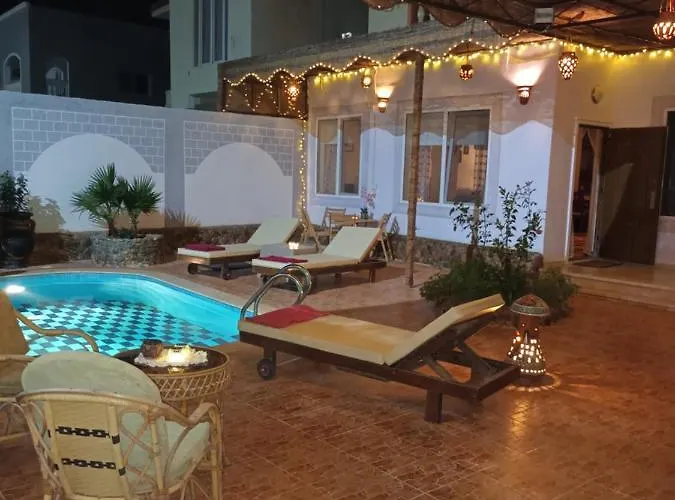Pansiyon I Med Pool *